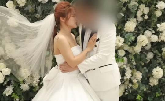 한국인 남성과 결혼한 뒤 입국 열흘 만에 가출, 유흥업소에서 일하다가 불법 체류자로 경찰에 붙잡힌 30대 베트남 여성. [유튜브 채널 '투우부부' 화면 캡처]